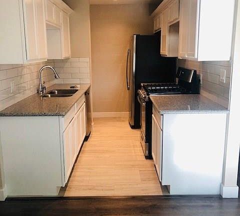 3rd image of 3477 Villa Knolls South Dr