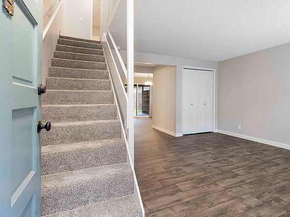 5th image of 395 9th St NE APT 17