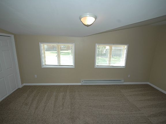 3rd image of 351 S Mansfield St #1