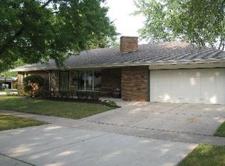 200 Muehl Dr, Lockport, IL 60441