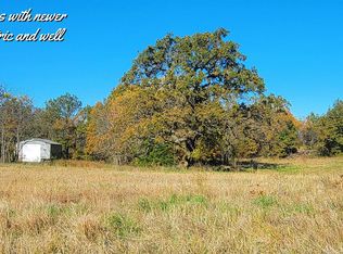 17169 Fort Lyon Ave, Windsor, MO 65360