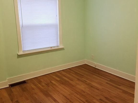 4th image of 5025 E 29th Ave