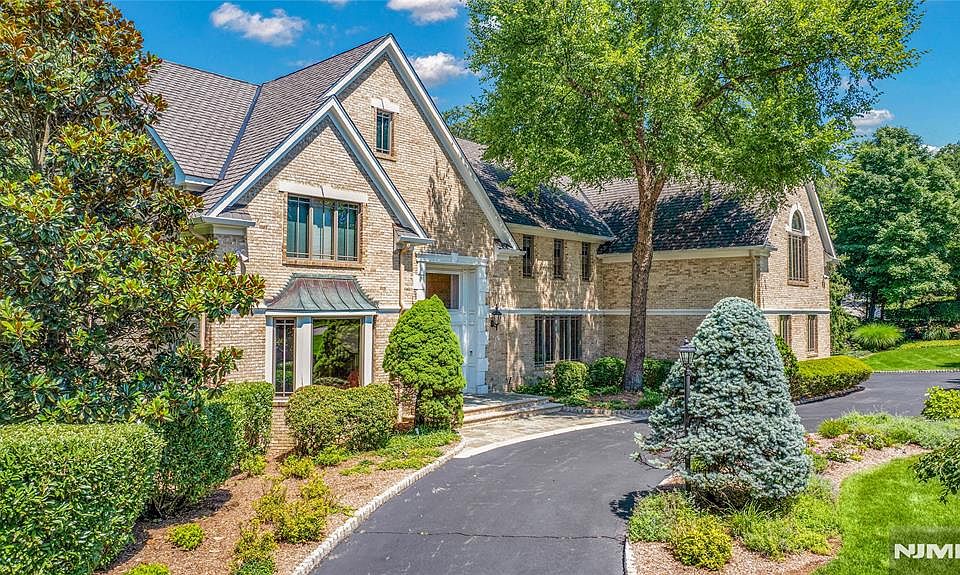 1st image of 837 Apple Ridge Road