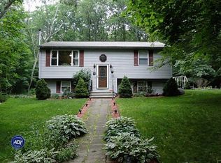 1 Justa St, West Warwick, RI 02893