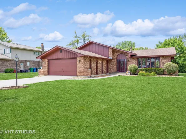 12148 Lake View Dr, Orland Park, IL 60467