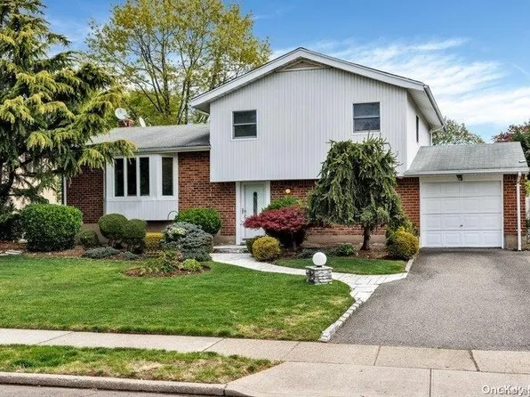 10 Herkimer Avenue, Jericho, NY 11753