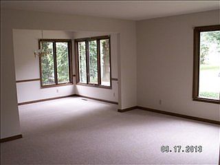 3rd image of 5587 Thunderidge Dr