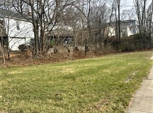 303 W State St, Barberton, OH 44203