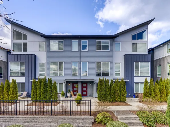 17211 SW Goldcrest Ln, Beaverton, OR 97007
