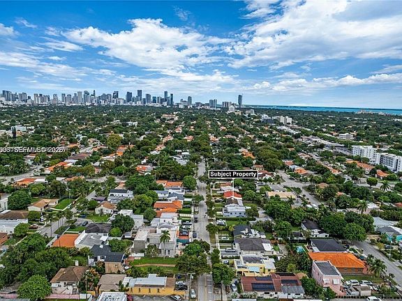 3rd image of 2520 SW 20th St #1