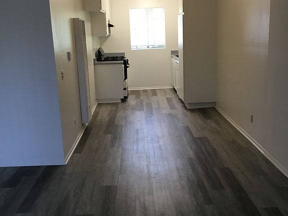 5th image of 1615 W Alameda Ave #218