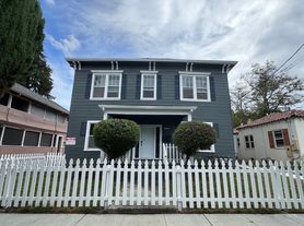 112 George St