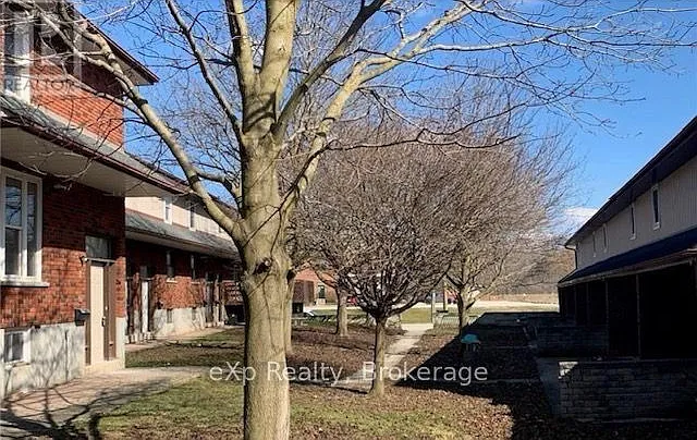 215 McNab St #10 — Photo 2