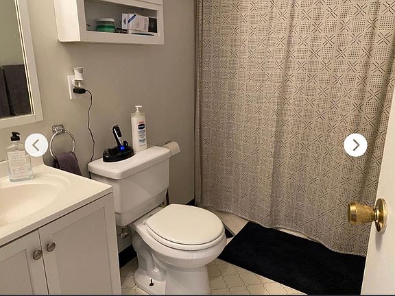 3rd image of 176 North St APT 2