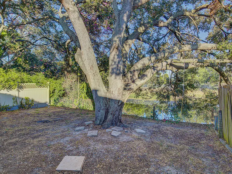 3683 Wynford Dr — Photo 12