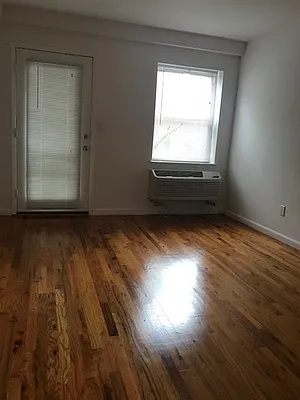 Rented by G2 Realty Group LLC | media 16