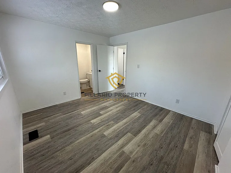 6456 Horizon Ct — Photo 17