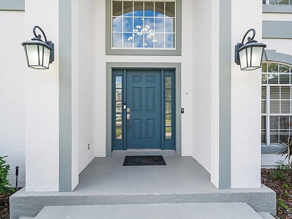 4th image of 605 Timber Pond Dr