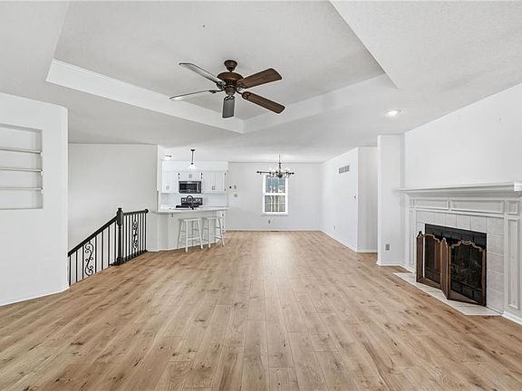 3rd image of 2558 NE Dale Hunter Ln