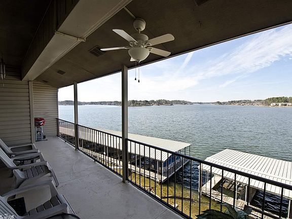 3rd image of 120 Catalina Cir