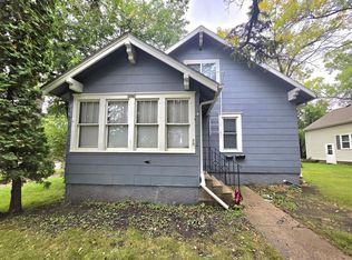 1528 S Grant St, Aberdeen, SD 57401