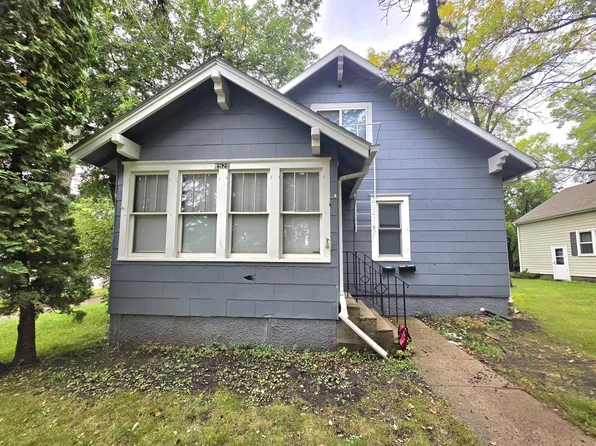 1528 S Grant St, Aberdeen, SD 57401