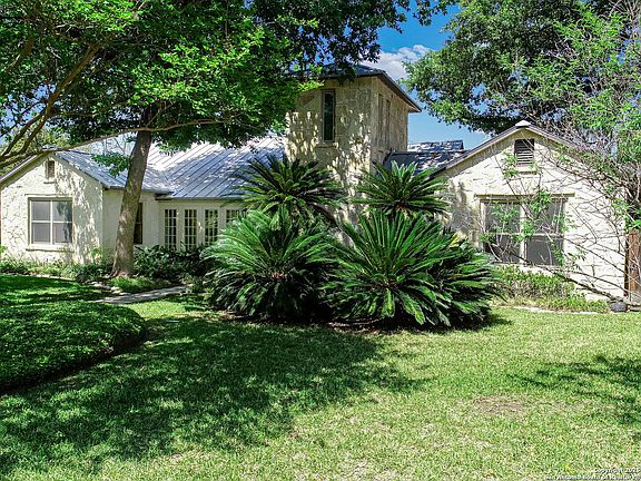 4th image of 400 Paseo Encinal