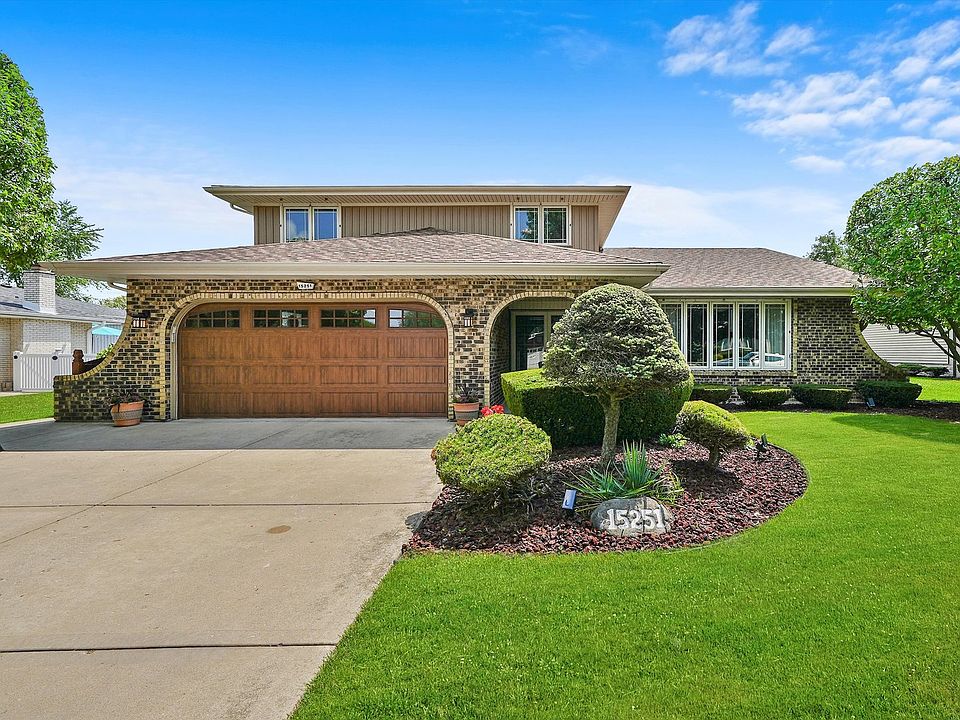 1st image of 15251 Saint Andrews Dr