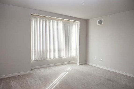 3rd image of 1480 Broadway Unit 2423