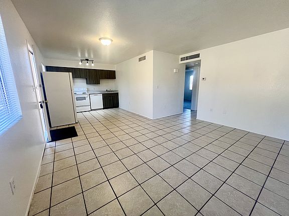 3rd image of 3832 N Park Ave