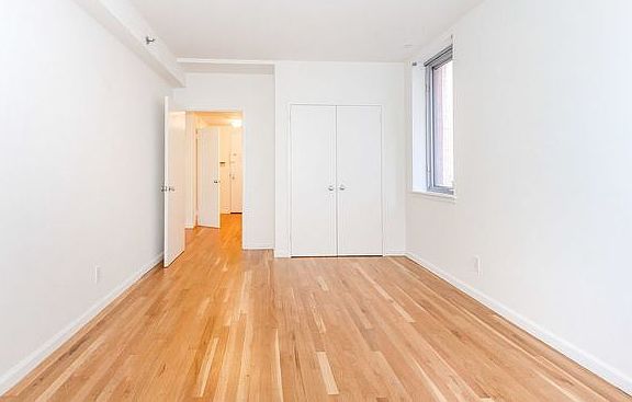 5th image of 160 W 22nd St APT 804
