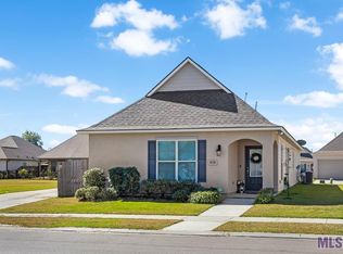 7636 Waterview Dr, Baton Rouge, LA 70820