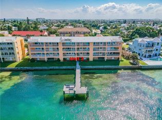 380 8th Ave N APT 2, Tierra Verde, FL 33715