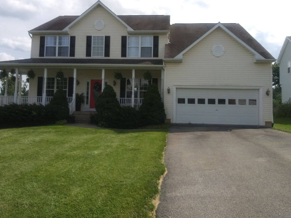 Exterior/wrap around porch