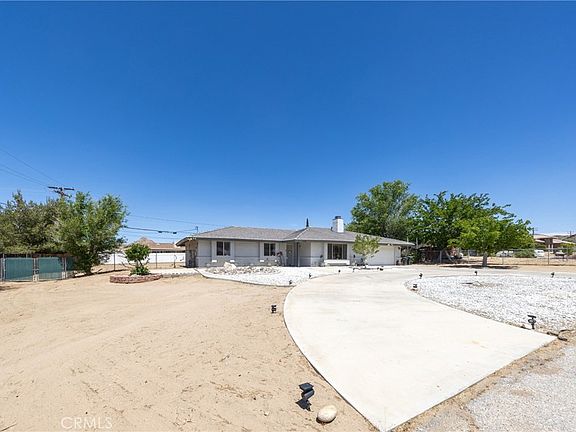3rd image of 19388 Corwin Rd