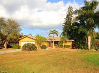 4525 Lakewood Blvd, Naples, FL 34112