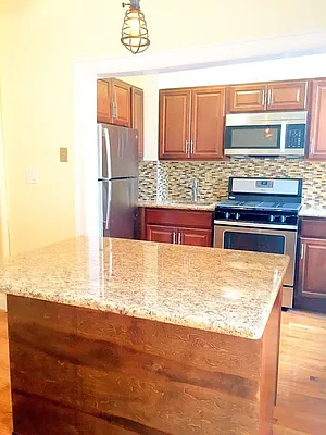 Rented by Rapid Realty Cobble Hill | media 29