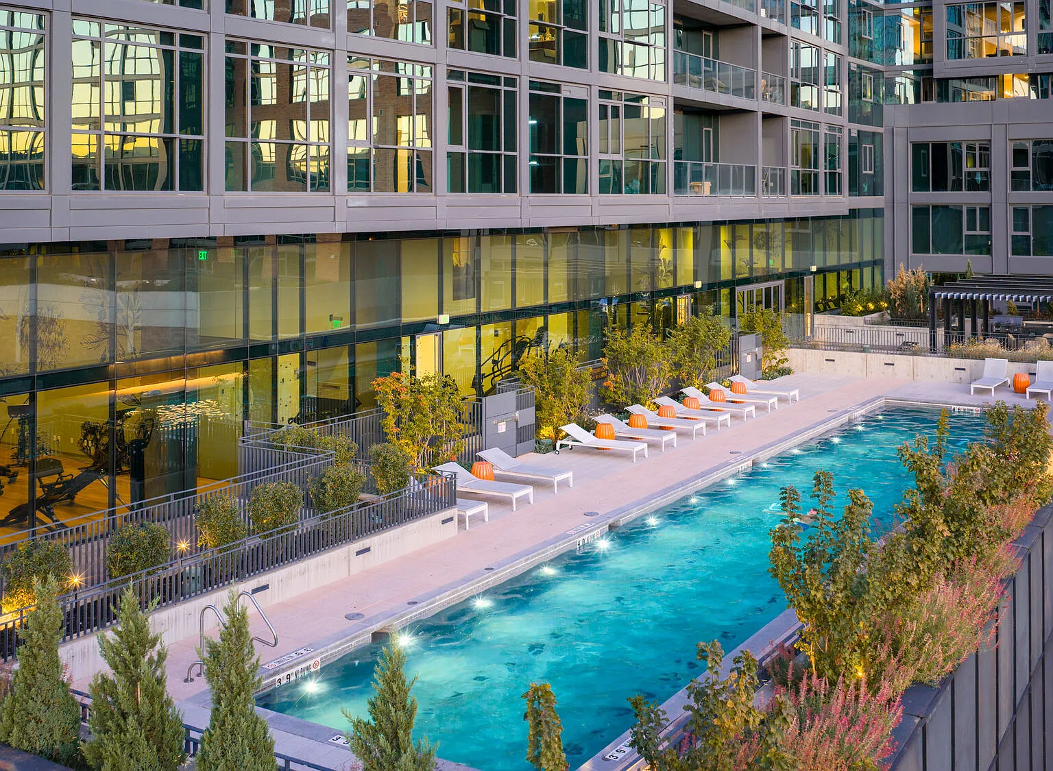 Jasper Towers — Photo 2