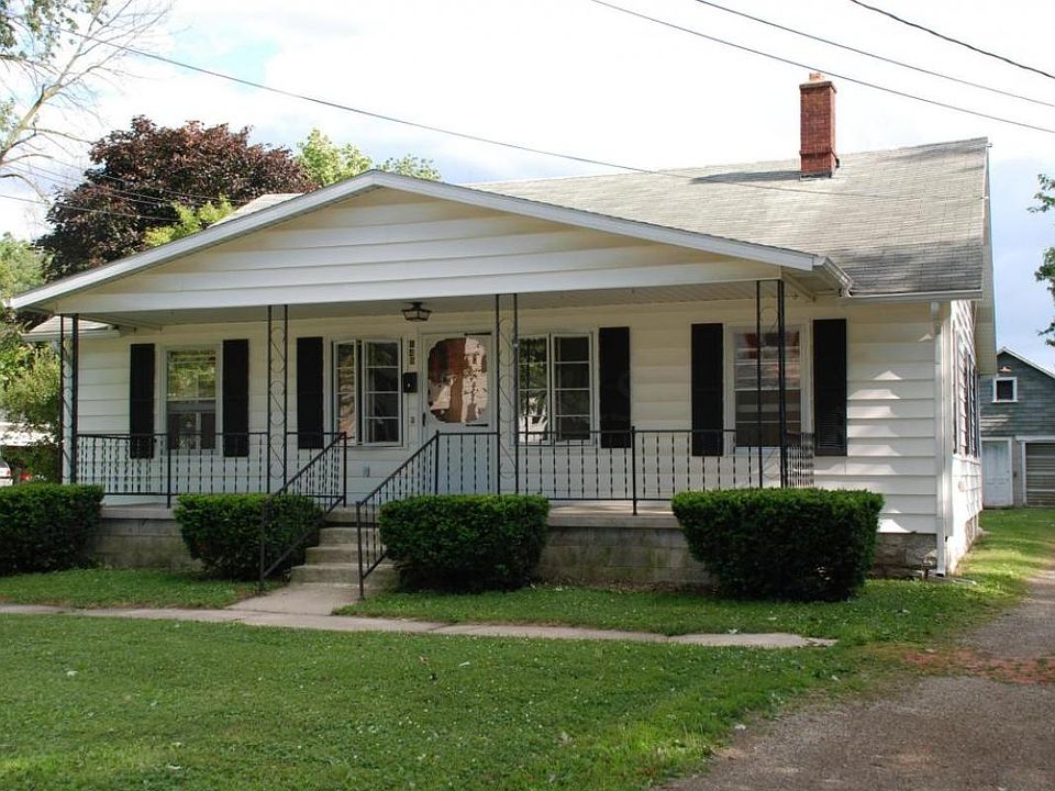 1st image of 149 W Bomford St
