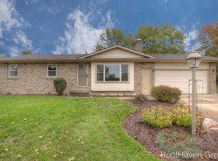 3545 Keswick Dr NE, Belmont, MI 49306
