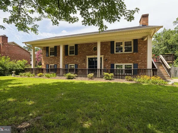 64 Sebastian Rd S, Fredericksburg, VA 22405