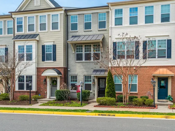 25477 Feltre Ter, Chantilly, VA 20152