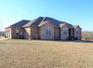 702 Brush Ck Cemetary Rd, Lawrenceburg, TN 38464