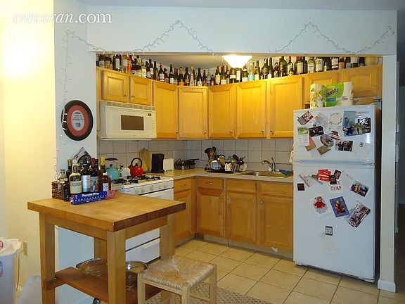 5th image of 308 21st St APT 2A