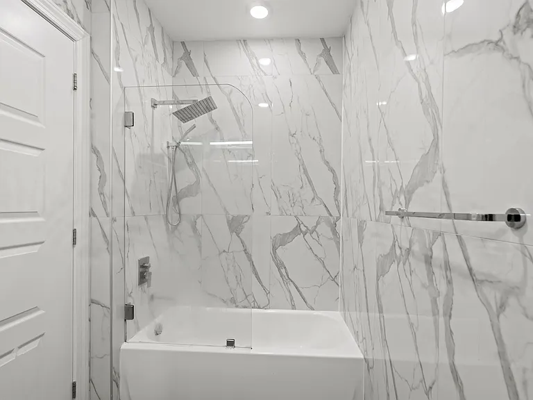 211 Baldwin Ave #606 — Photo 11