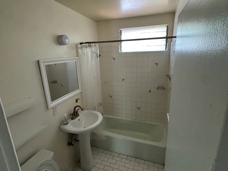 10159 Farragut Dr — Photo 8