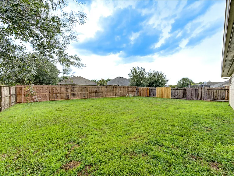 9503 Herons Grove Ln — Photo 28