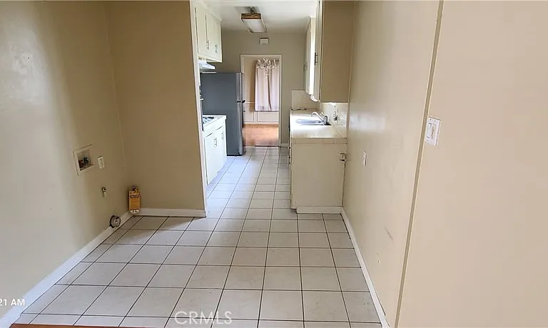 2403 N Lamer St — Photo 17