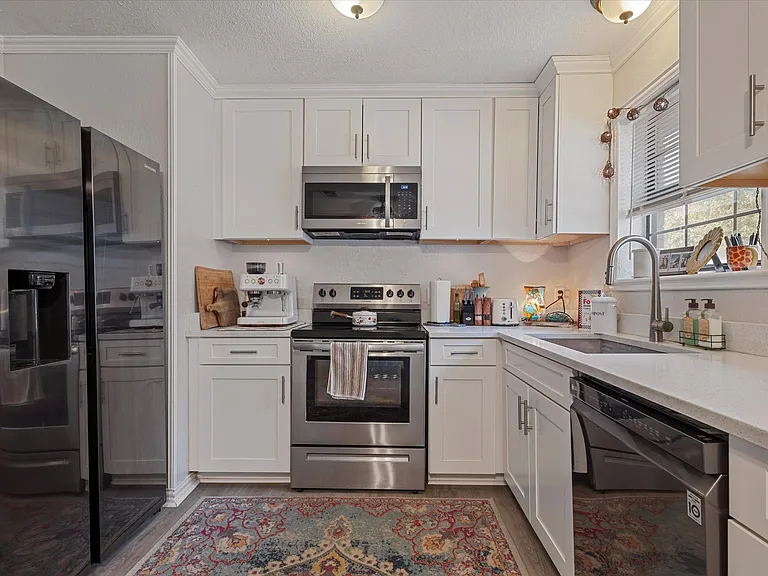 169 Prairie Creek Cir — Photo 11