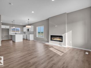 41 Eton Line, Spruce Grove, AB T7X4A9